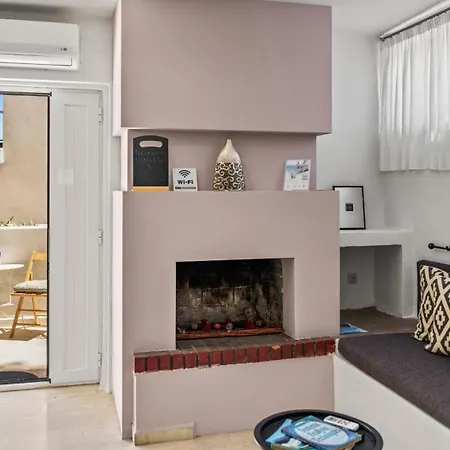 Seaside Gem Near Heraklion, Maro's Getaway