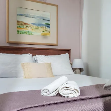 Seaside Gem Near Heraklion, Maro's Getaway Villa Kokkini Hani