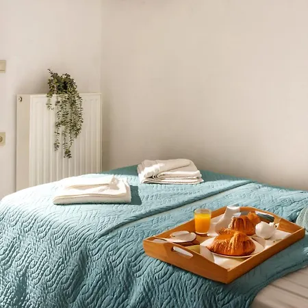 Seaside Gem Near Heraklion, Maro's Getaway Villa *