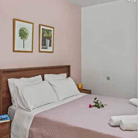 Seaside Gem Near Heraklion, Maro's Getaway *
