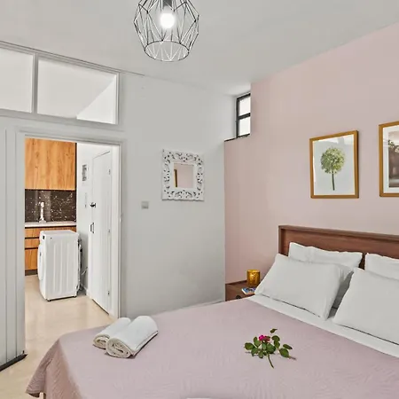 Villa Seaside Gem Near Heraklion, Maro's Getaway Kokkini Hani