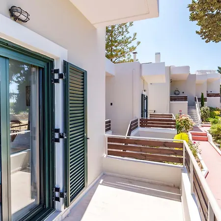 Seaside Gem Near Heraklion, Maro's Getaway Kokkini Hani